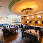 Art Hotel 4*