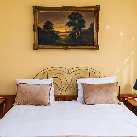 Art Hotel 4*