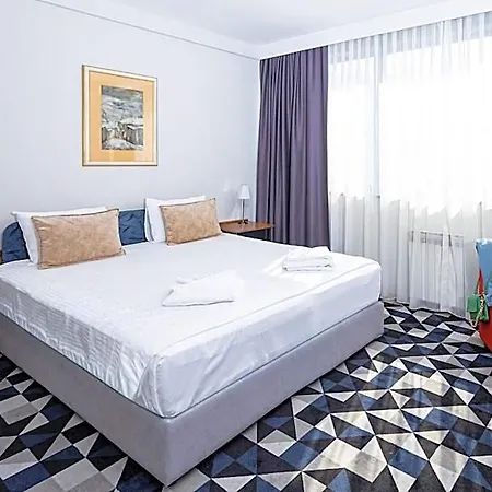 Art Hotel 4*