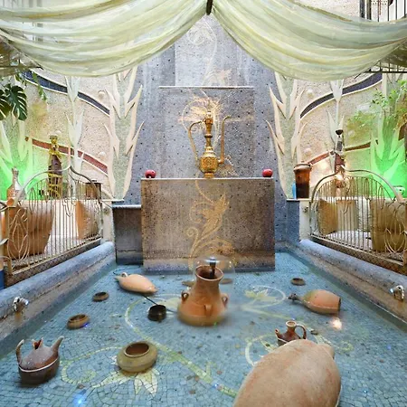 Art Hotel 4*